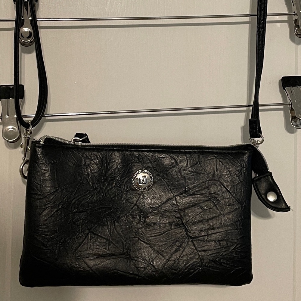 Stone Mountain Collection crossbody bag. Excellent used condition!